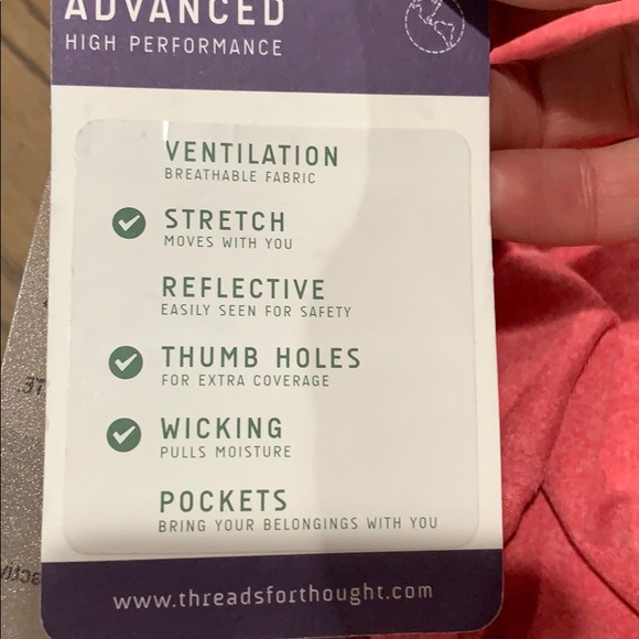NWT Threads 4 Thought moisture wicking workout top - Picture 6 of 6